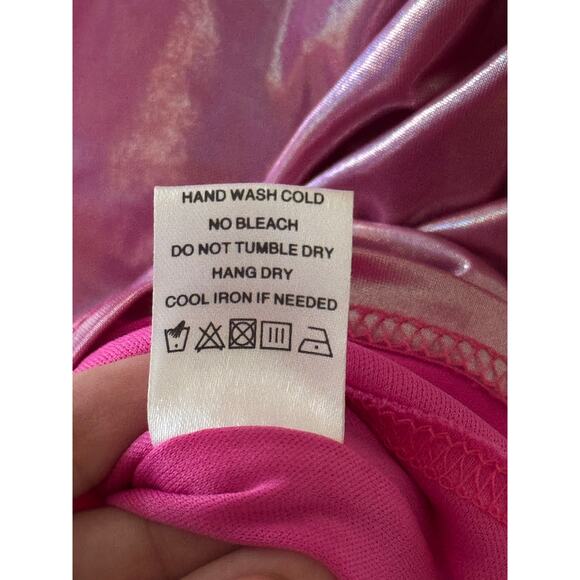 NWOT Superdown Revolve Kerrie Deep V Dress Pink Holographic Ruched Barbiecore XS - Picture 9 of 9